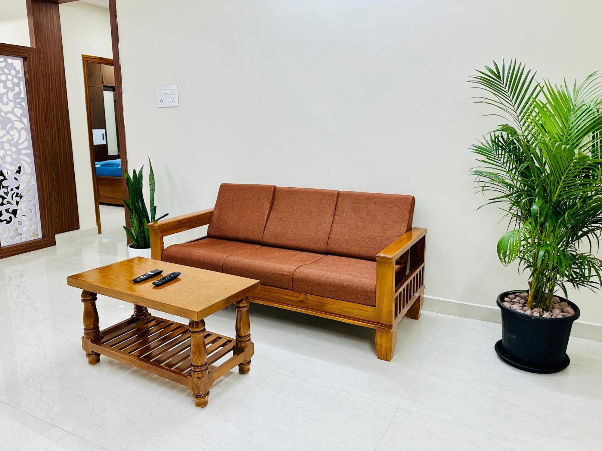 Truelife - 3Bhk Ac Apartments For Large Family - Best Location - Direct Flyover To Alipiri Gate - Walk To Ps4 Veg Restaurant - Modular Kitchen - Super Fast Wifi - Android Tv - 250 Jio Channels - Easy Access To All Temples - Top Service With Lots Of L Τιρουπάτι Εξωτερικό φωτογραφία