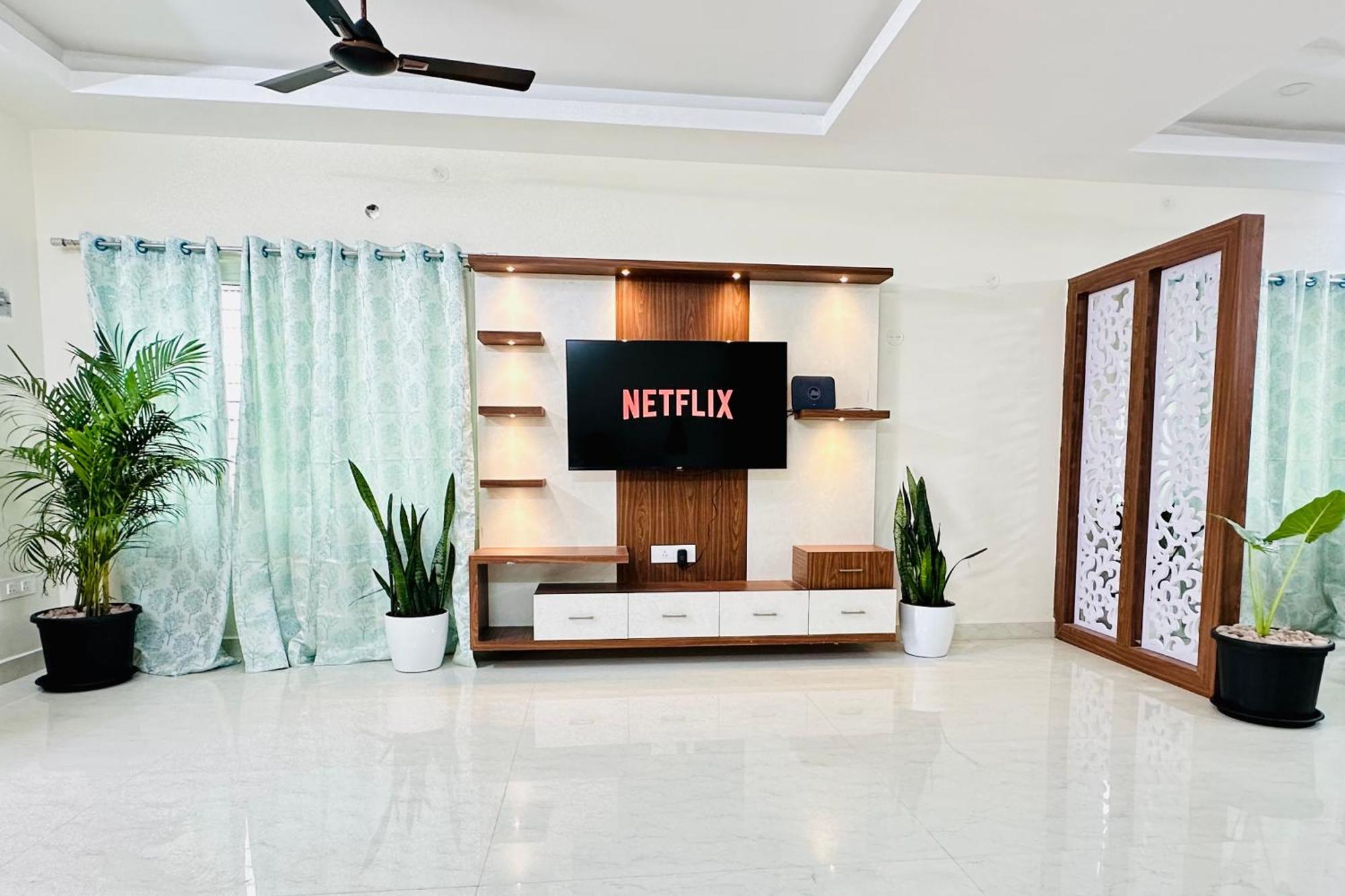 Truelife - 3Bhk Ac Apartments For Large Family - Best Location - Direct Flyover To Alipiri Gate - Walk To Ps4 Veg Restaurant - Modular Kitchen - Super Fast Wifi - Android Tv - 250 Jio Channels - Easy Access To All Temples - Top Service With Lots Of L Τιρουπάτι Εξωτερικό φωτογραφία
