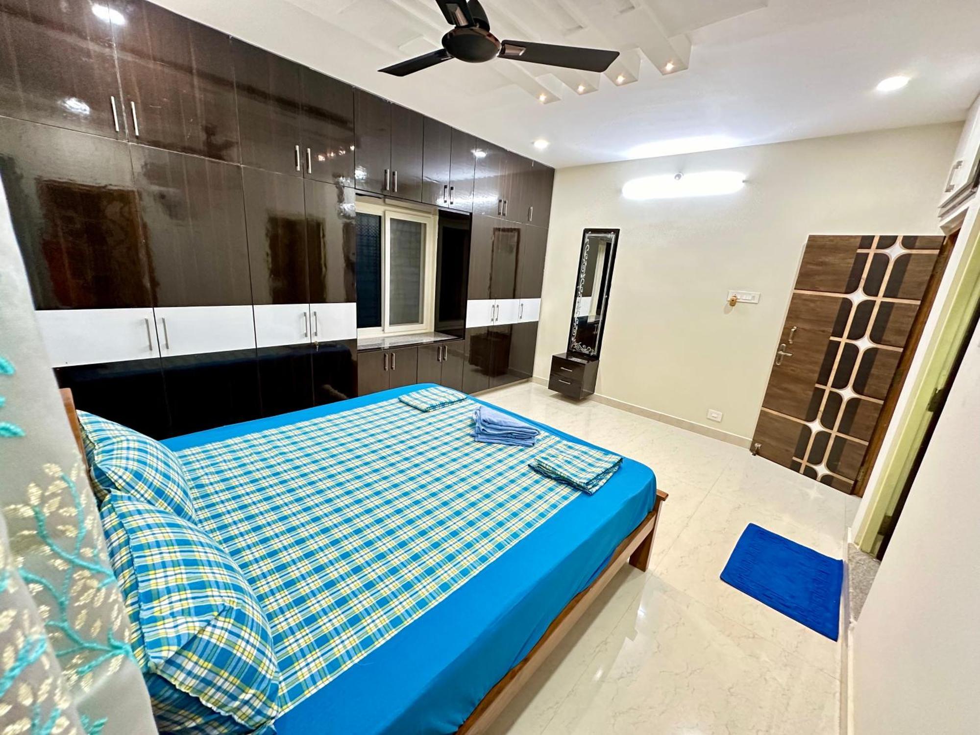 Truelife - 3Bhk Ac Apartments For Large Family - Best Location - Direct Flyover To Alipiri Gate - Walk To Ps4 Veg Restaurant - Modular Kitchen - Super Fast Wifi - Android Tv - 250 Jio Channels - Easy Access To All Temples - Top Service With Lots Of L Τιρουπάτι Εξωτερικό φωτογραφία