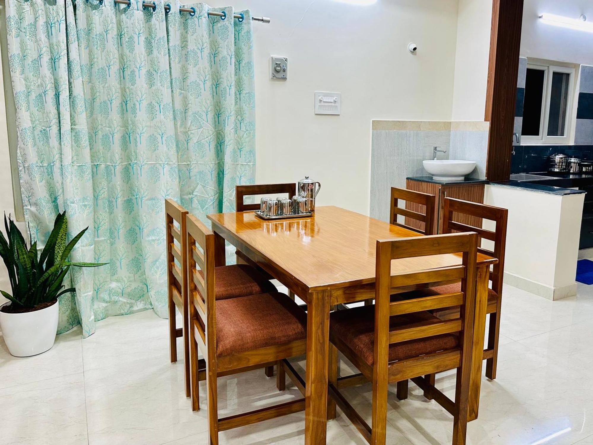 Truelife - 3Bhk Ac Apartments For Large Family - Best Location - Direct Flyover To Alipiri Gate - Walk To Ps4 Veg Restaurant - Modular Kitchen - Super Fast Wifi - Android Tv - 250 Jio Channels - Easy Access To All Temples - Top Service With Lots Of L Τιρουπάτι Εξωτερικό φωτογραφία