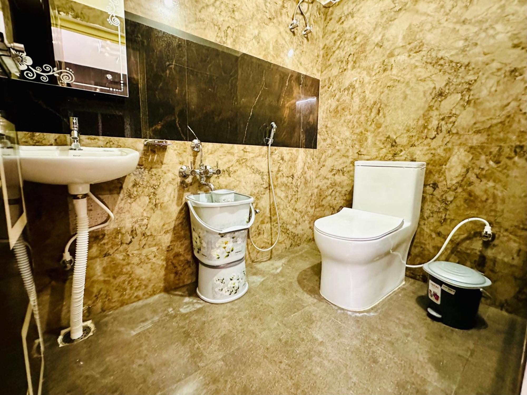 Truelife - 3Bhk Ac Apartments For Large Family - Best Location - Direct Flyover To Alipiri Gate - Walk To Ps4 Veg Restaurant - Modular Kitchen - Super Fast Wifi - Android Tv - 250 Jio Channels - Easy Access To All Temples - Top Service With Lots Of L Τιρουπάτι Εξωτερικό φωτογραφία